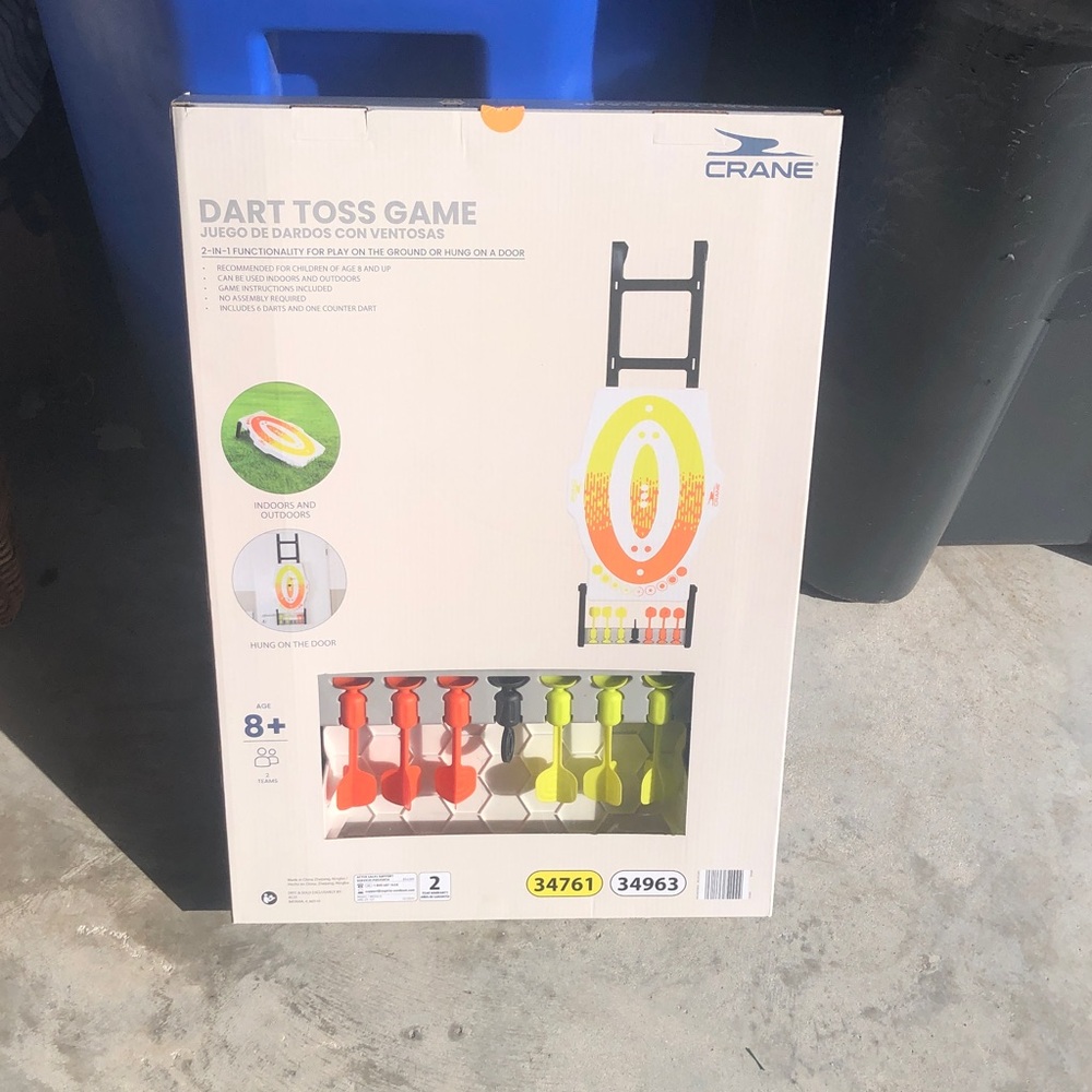Crane Dart Toss Game - Red, Green, Yellow